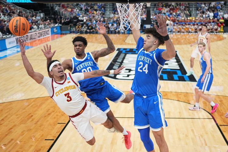 APTOPIX NCAA Kentucky Iowa St Basketball