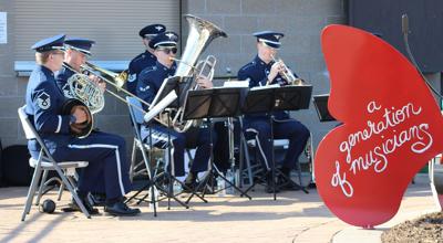 061123-cbn-news-usaf-band