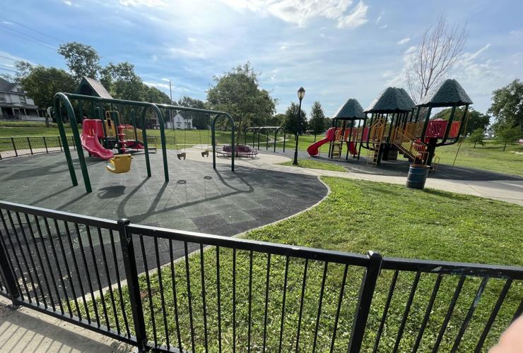 070124jr-lafayette-park-playground-2