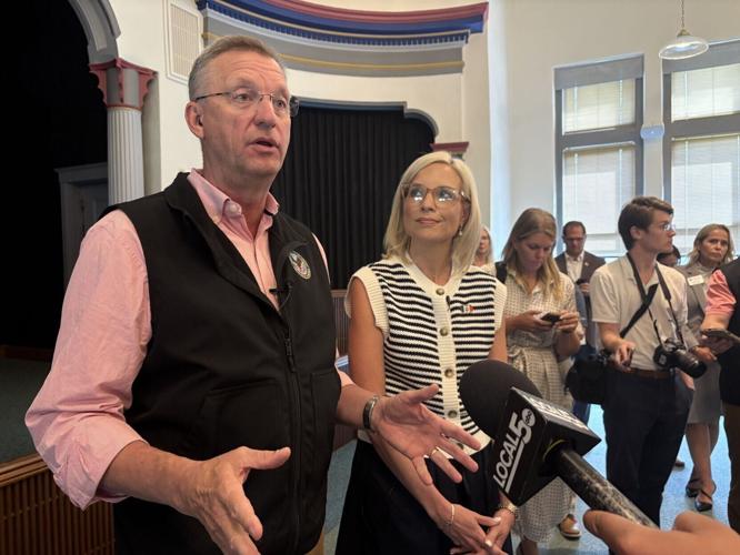 VA Secretary Doug Collins and U.S. Rep. Ashley Hinson