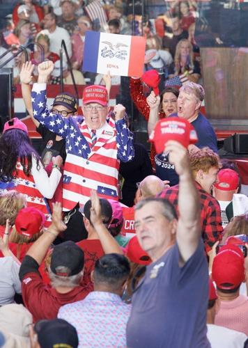 President Trump headlines Sioux City rally