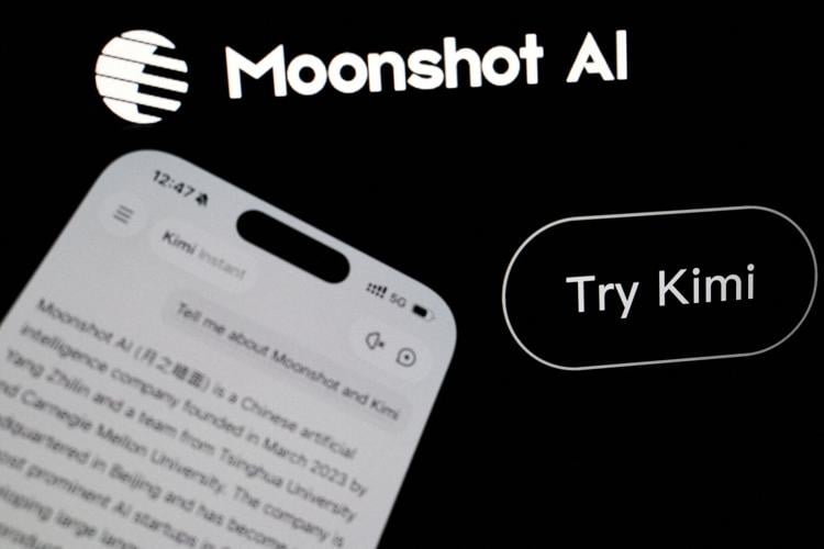 FILE PHOTO: FILE PHOTO: Illustration picture of Moonshot AI's Kimi app