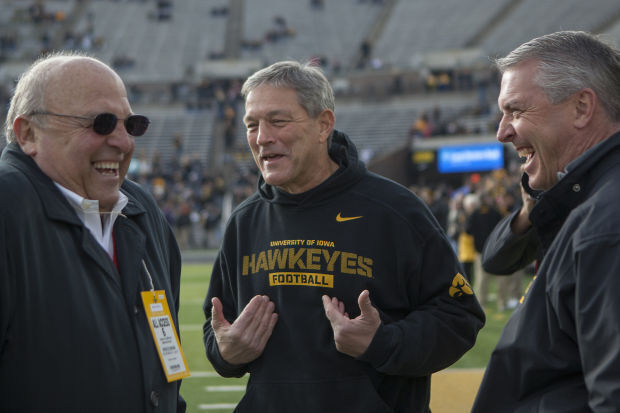 110213-iowa-football