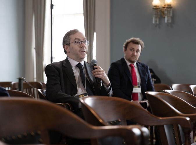 18336296-568b-51ac-92e0-687a1853cf51