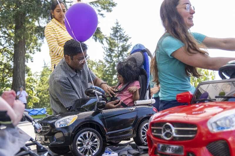 Drivable sales toddler car