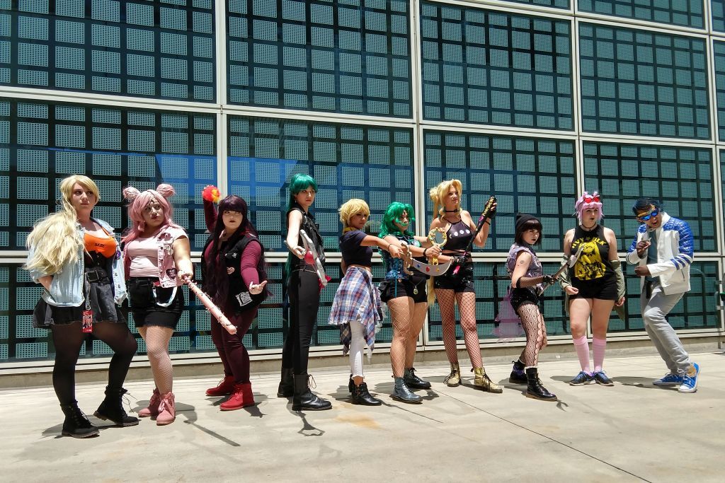 As hotel workers' strike looms, Anime Expo attendees sound off - Los Angeles  Times