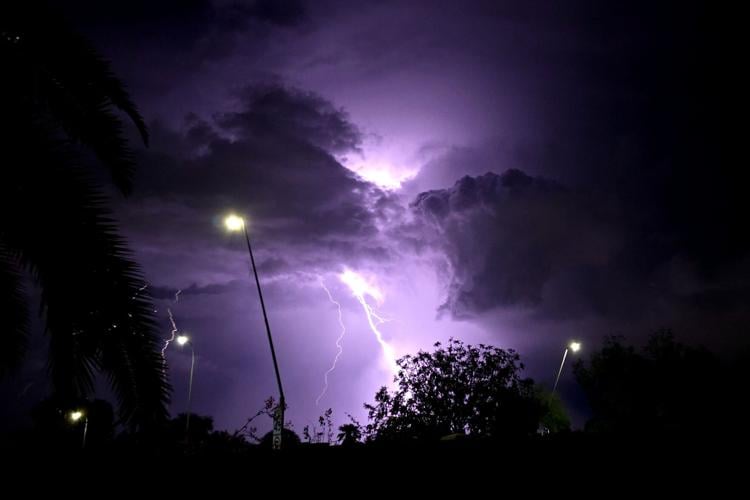 Hail the size of golf balls pummels parts of Arizona as rare storm ...