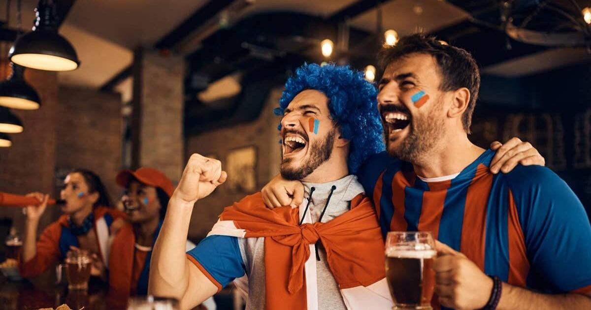 After bankruptcy, sports bar chain closes more restaurants