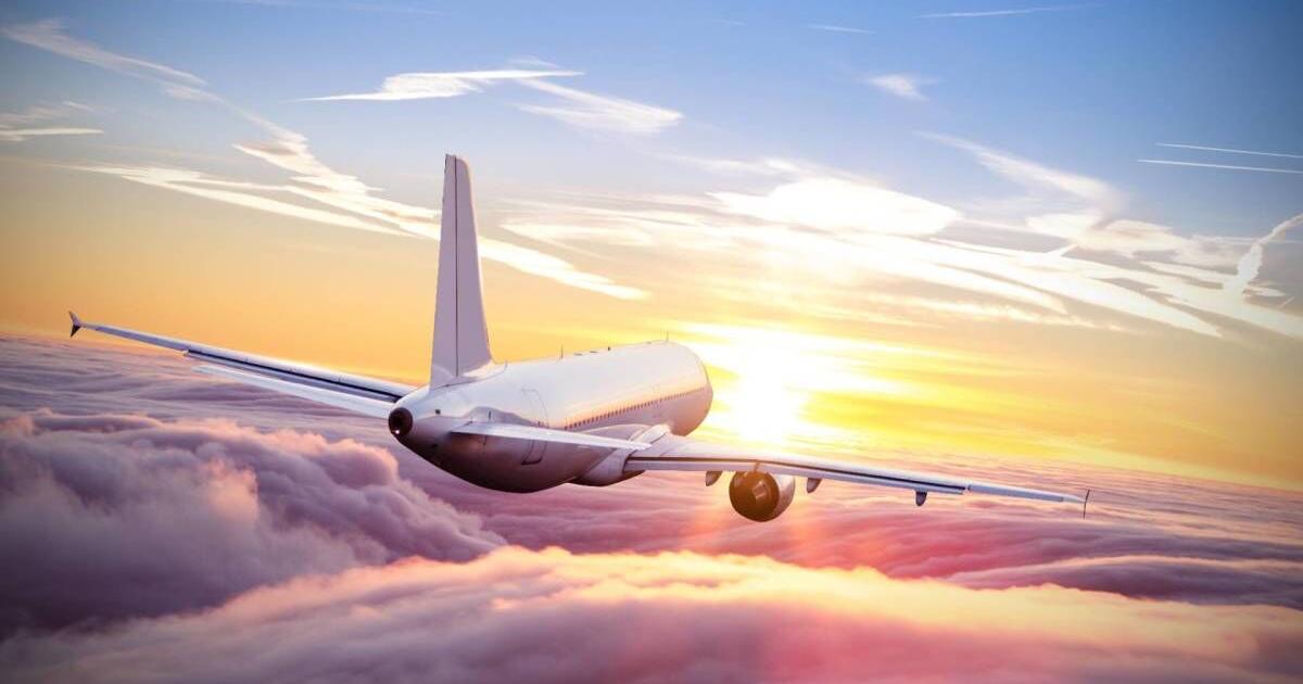 Government shutdown forces flight cuts at 40 major US airports