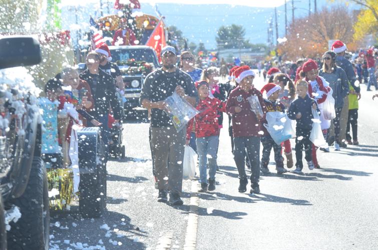 Contest winners for Cottonwood Christmas Parade and Chocolate Walk