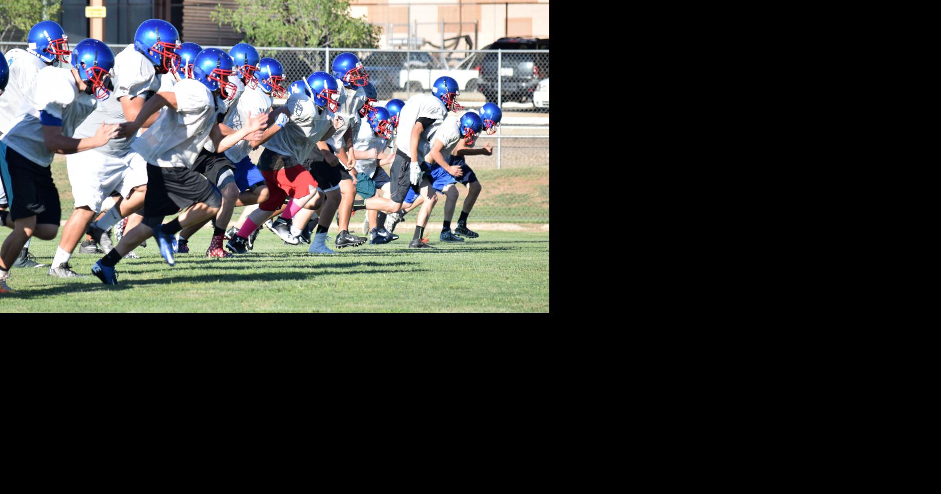 Camp Verde football deals with low numbers Sports