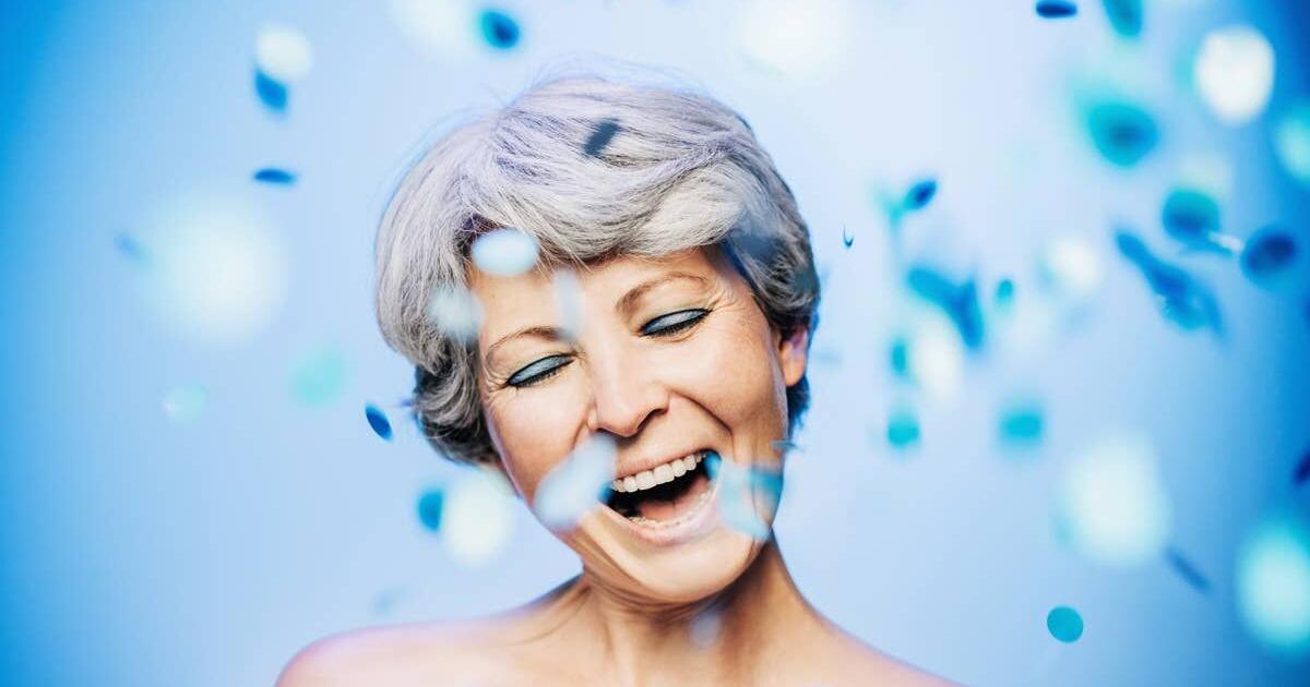 Women Over 50 Don’t Have To Give Up Shimmery Eyeshadow—Here’s How To Wear It, According to Makeup Artists