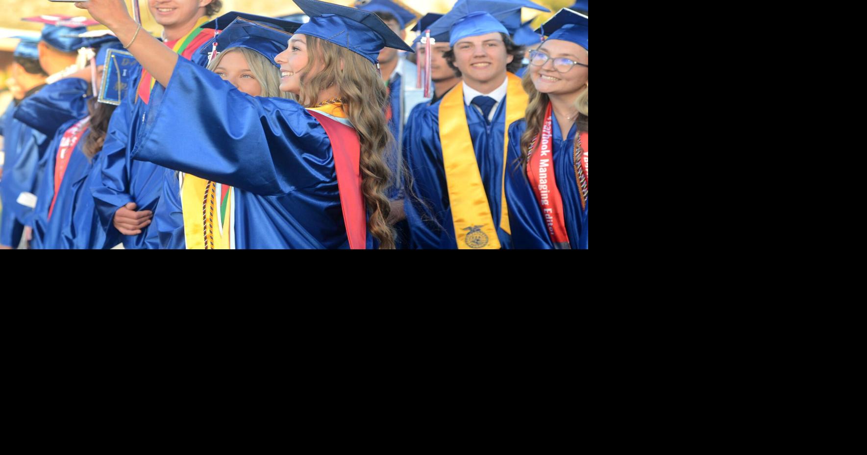 Camp Verde graduates on a perfect evening | News | verdenews.com