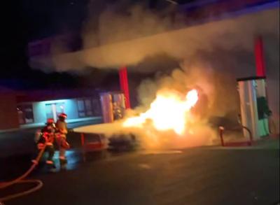 Verde Valley firefighters douse car fire at gas pump | News | verdenews.com