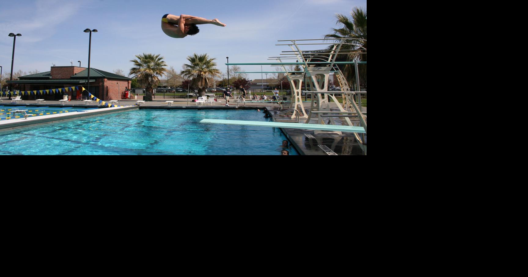 Division 1 schools court Oak Ridge diver Sports