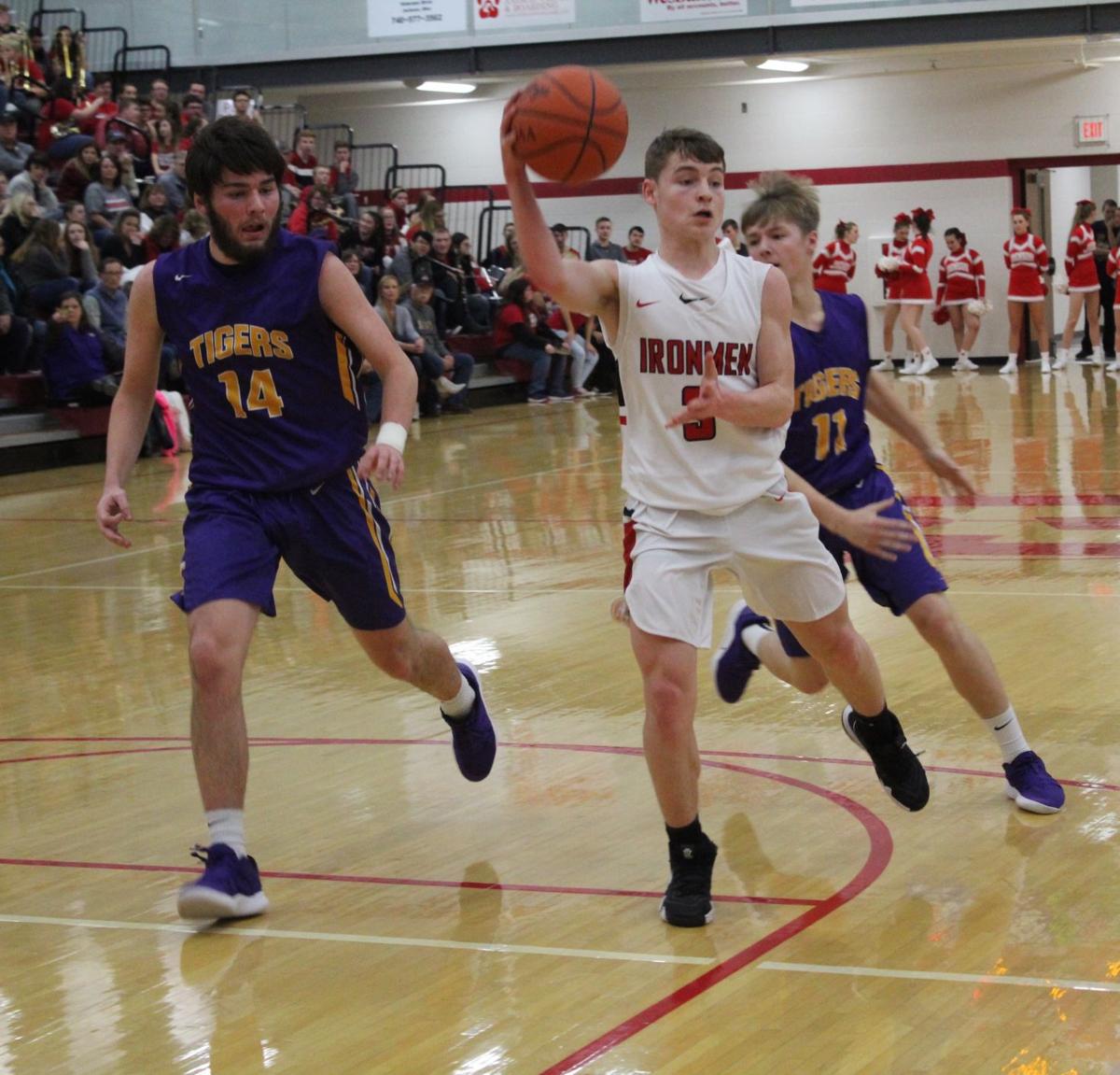 Basketball Jackson S Wallis Inks To Rio Grande Sports