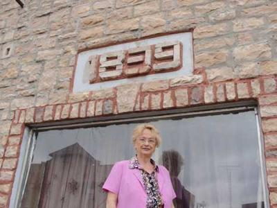 Author Finds Inspiration For Novel In Hotel Mcarthur News Vintonjacksoncourier Com