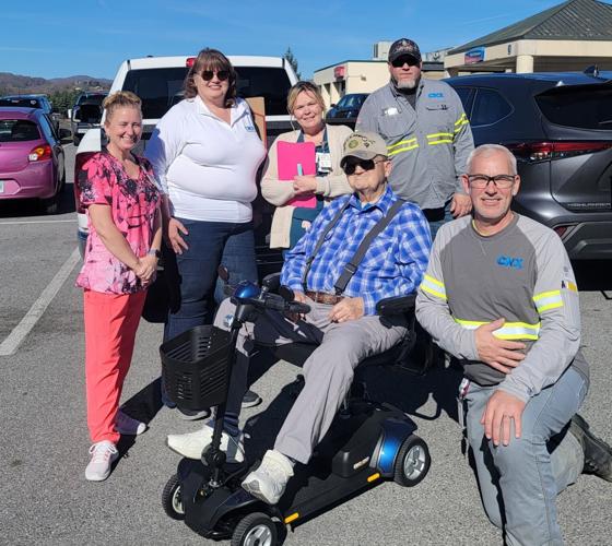 CNX Presents Thanksgiving Food Boxes to Tazewell VA Clinic Veterans