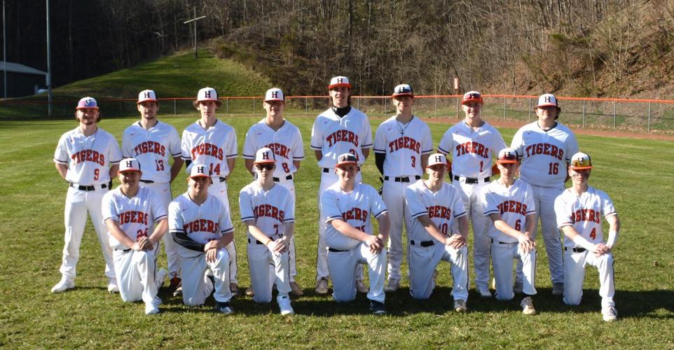 Young Tigers favored in threeteam BDD race Sports