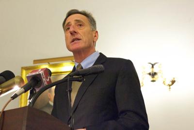 Shumlin announces he won't pursue single-payer health care