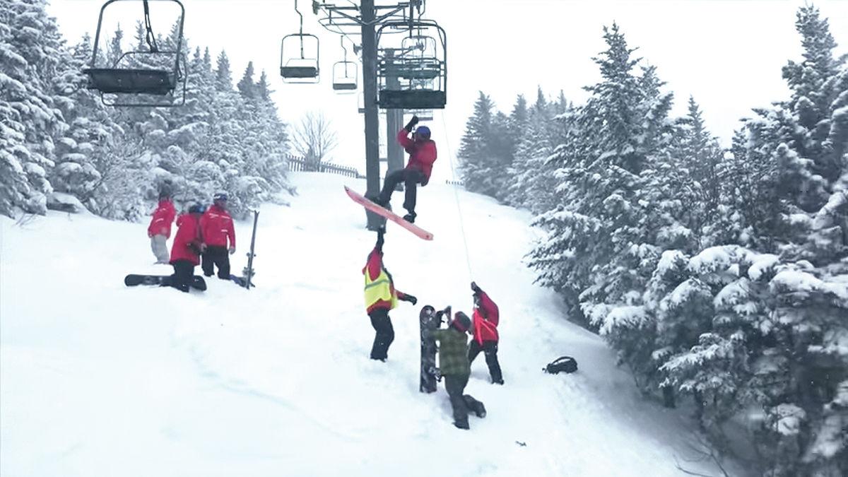 Look Out 160 Stuck On A Lift Rescued Local News Vtcng Com Look Out 160 Stuck On A Lift Rescued Local News Vtcng Com