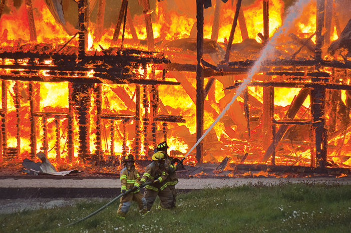Fire Destroys Historic Barn At Shelburne Farms News Vtcng Com