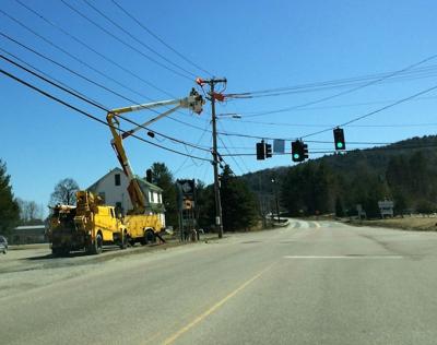 New traffic light at 100/100B intersection
