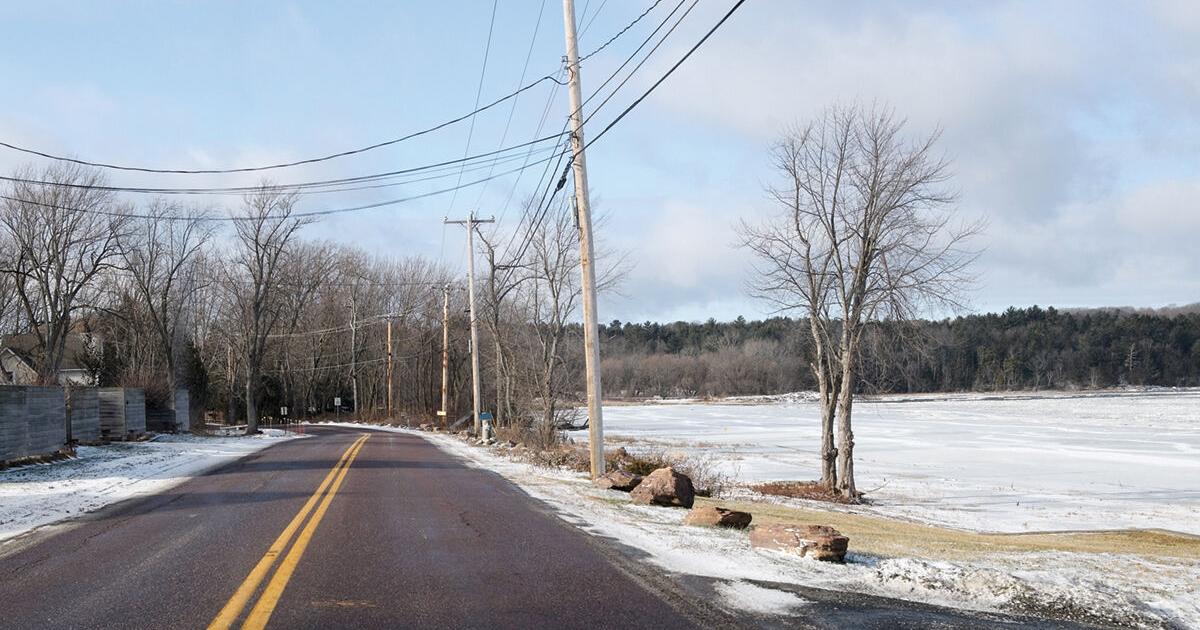 Paper Path Guide Shelburne moves to pave part of Bay Road path | Local News | vtcng.com