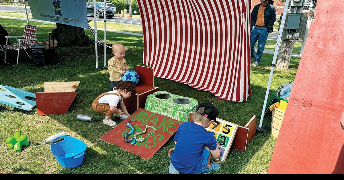 Shelburne Farmers Market opens Community