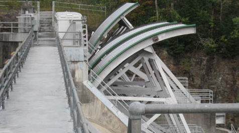 Waterbury dam gates