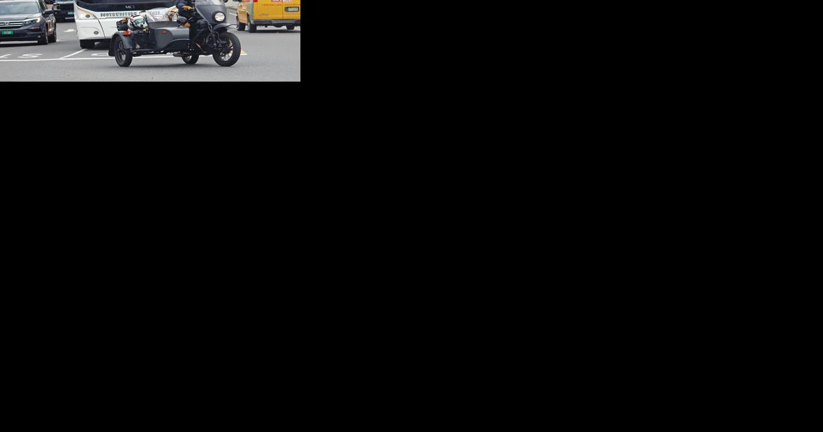 Town seeks to calm tour bus traffic - Vimarsana News