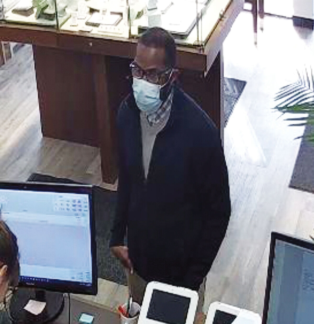 Police Seek Information On Jewel Thief | Police, Fire And Rescue ...