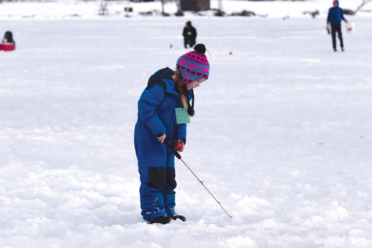 Anglers flock to Lake Elmore for free ice fishing day, Local News