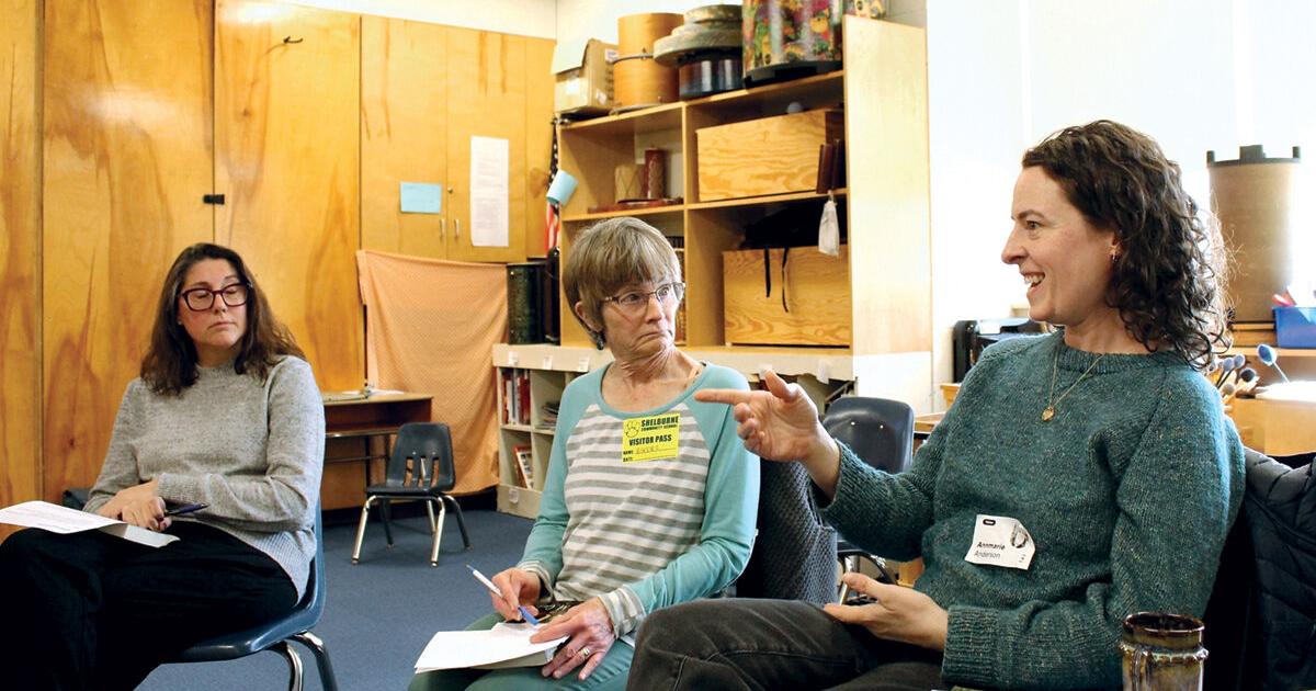 Adults become learners at book reading | Local News | vtcng.com