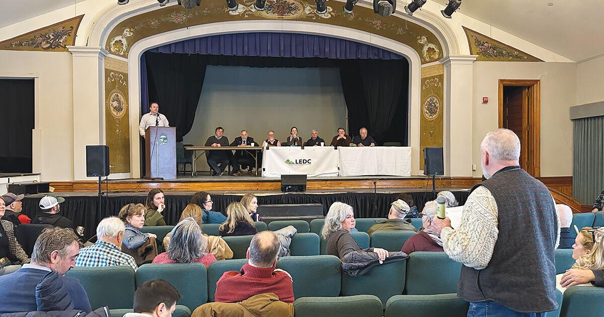 Political candidates kick off their campaigns