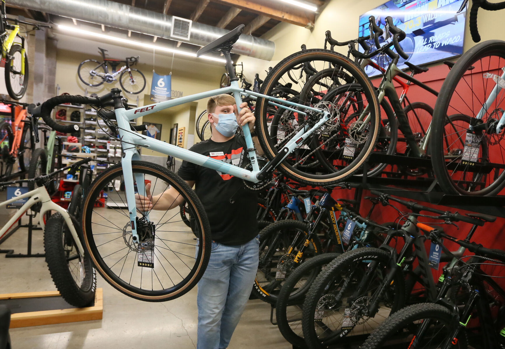 Downtown best sale bicycle shop