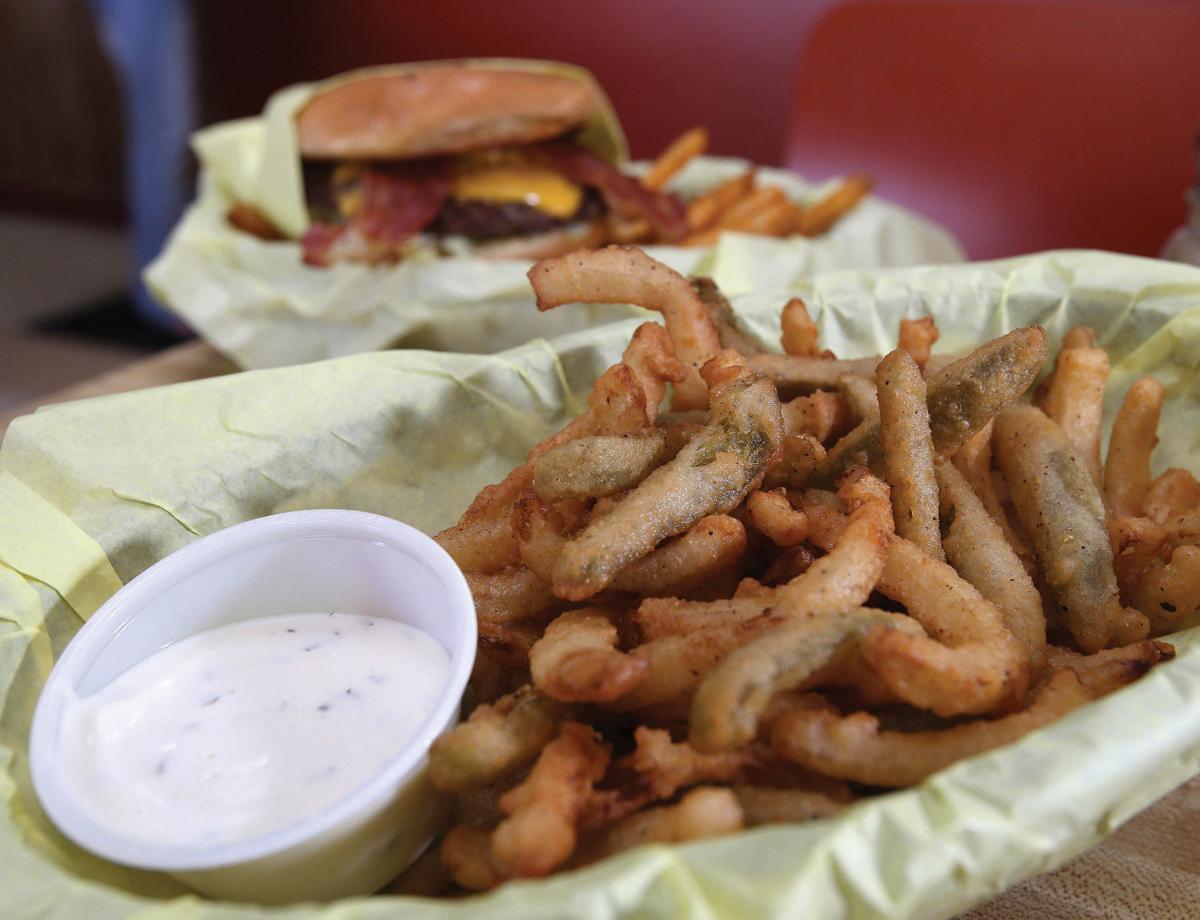 Tom’s Burgers keeps it simple with classic approach