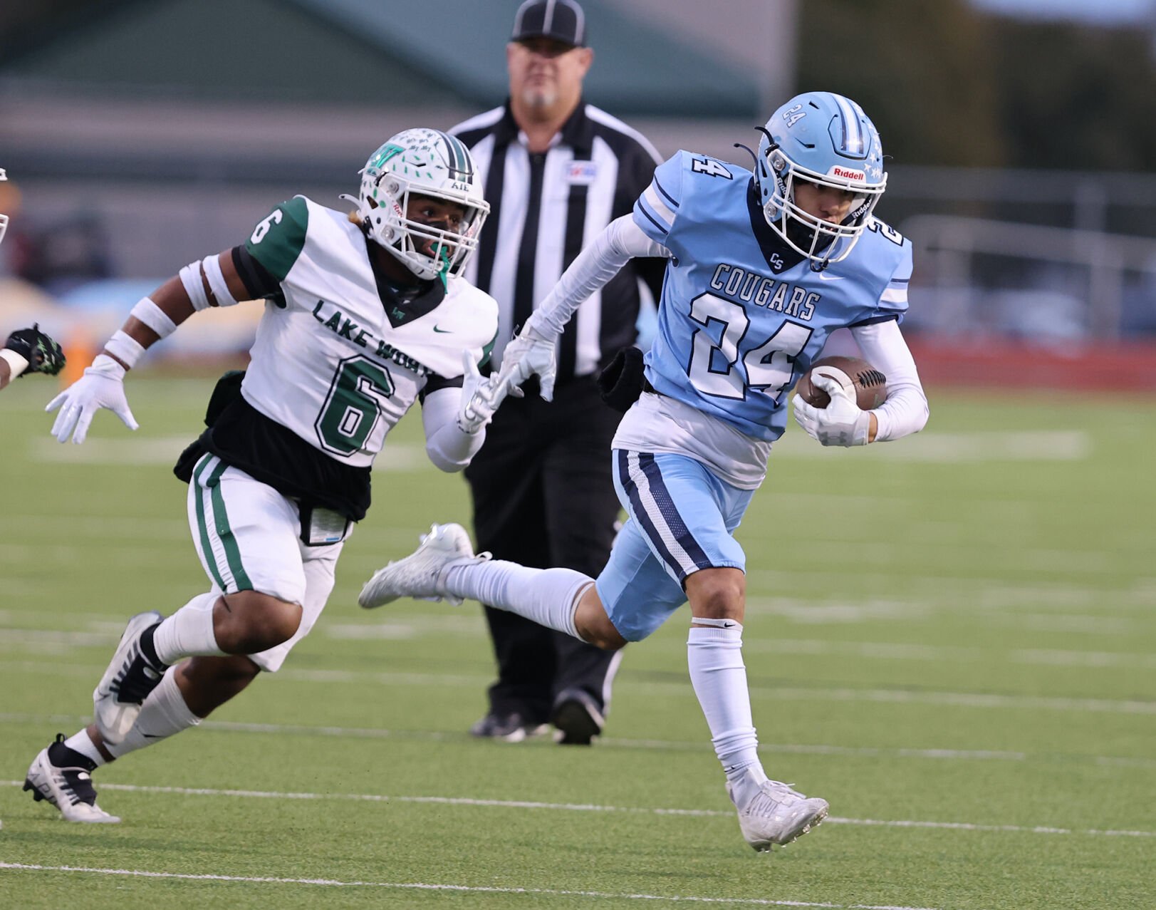 China Spring breezes through Lake Worth, into region final, 41-7 pic