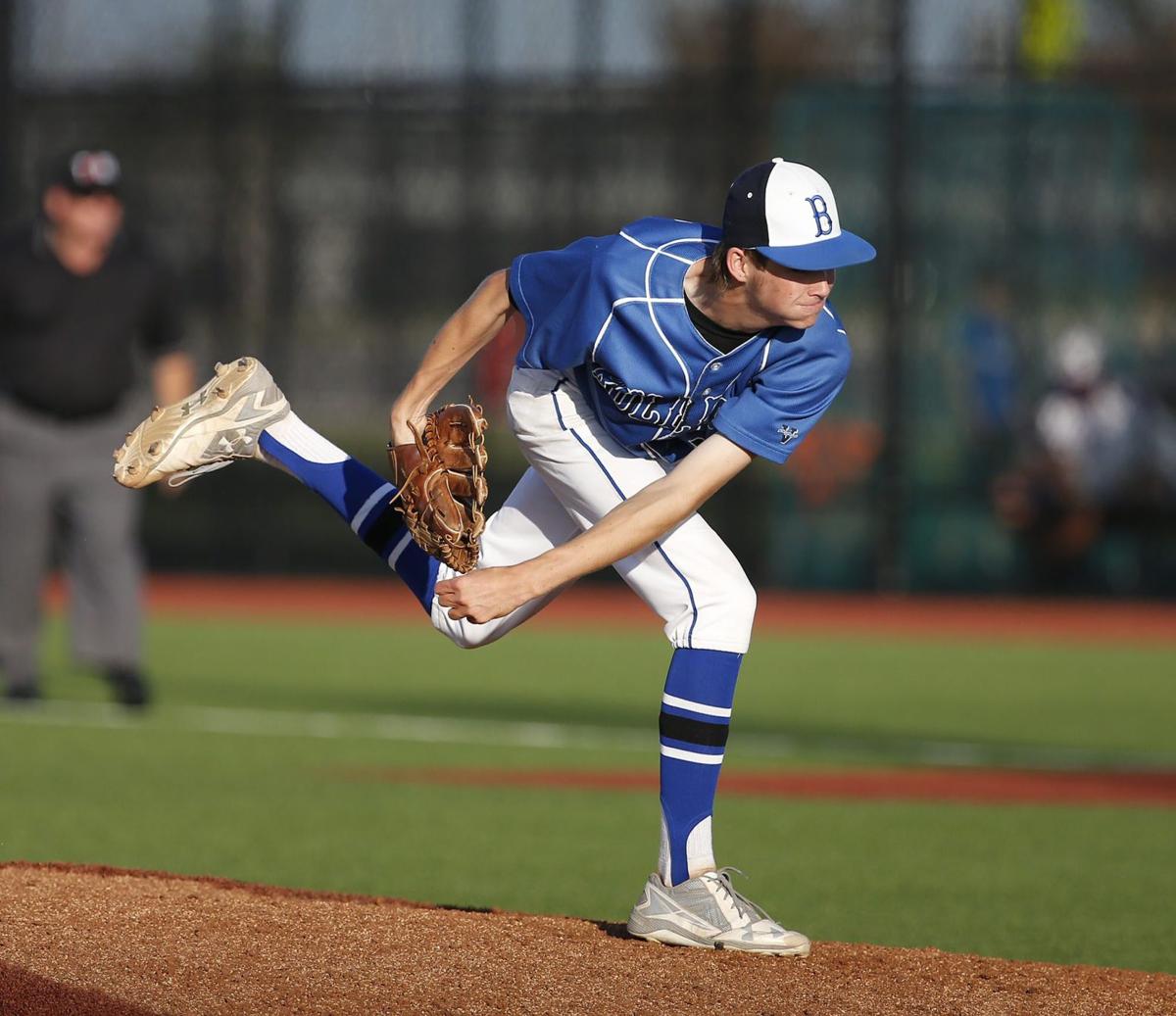 Bosqueville hangs on late to advance after building early lead, 63