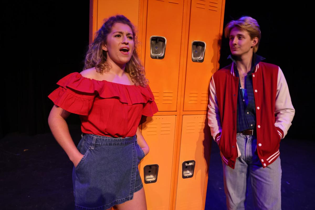Bu play Footloose