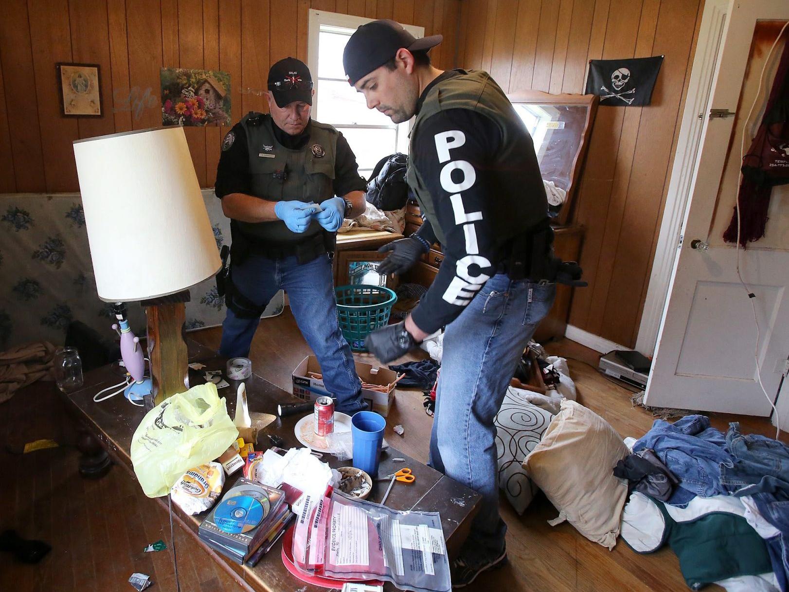 Moody Police Raid Suspected Drug House Arrest 4 Crime Wacotrib Com Moody Police Raid Suspected Drug House Arrest 4 Crime Wacotrib Com