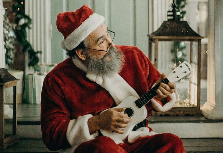 *christmas music intensifies* : r/perth The best new Christmas and holiday music out in 2019 | Trending