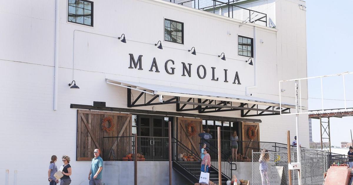 Magnolia First Store Surprise soft opening draws house-proud hordes to Magnolia Market