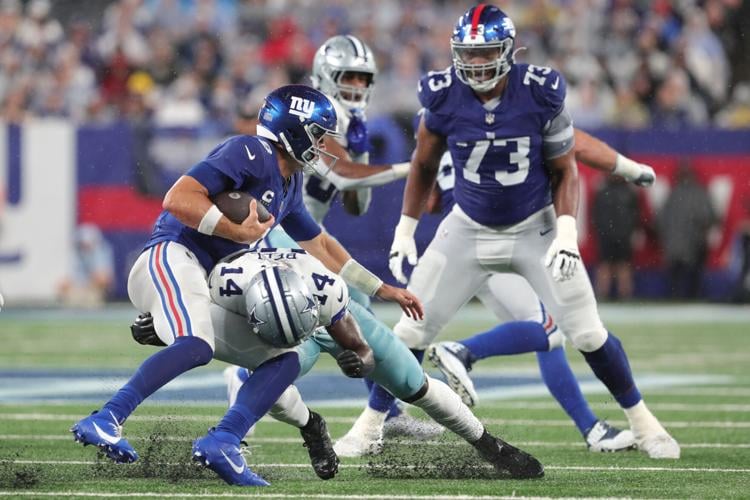 Cowboys score early on defense and special teams, embarrass Giants 40-0 at  Meadowlands