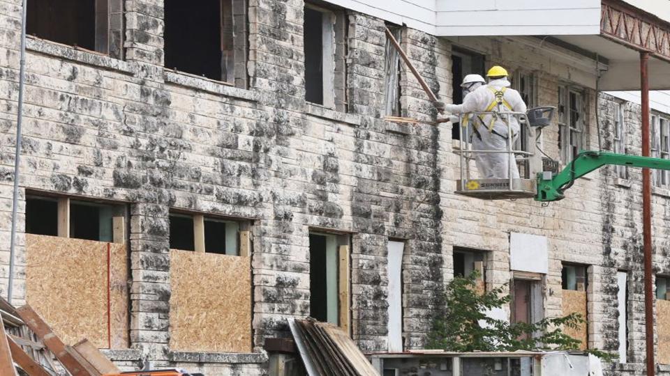 Renovations Ongoing At Former Paul Quinn College Building Higher Education Wacotrib Com