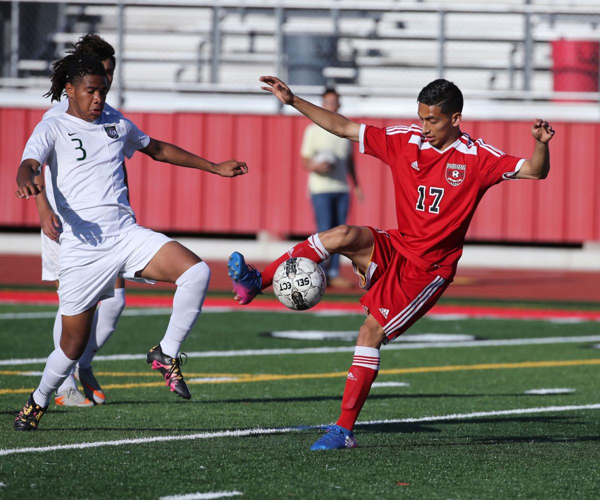 Waco High downs Pflugerville Connally on penalty kicks, 43 Central