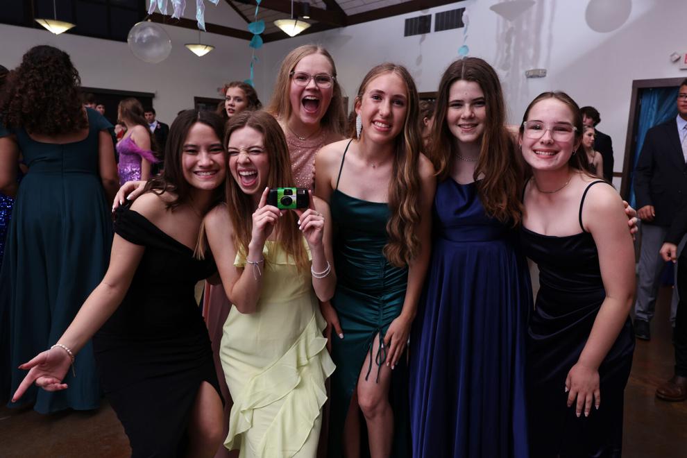 Growing Waco homeschool prom draws 250 from Central Texas