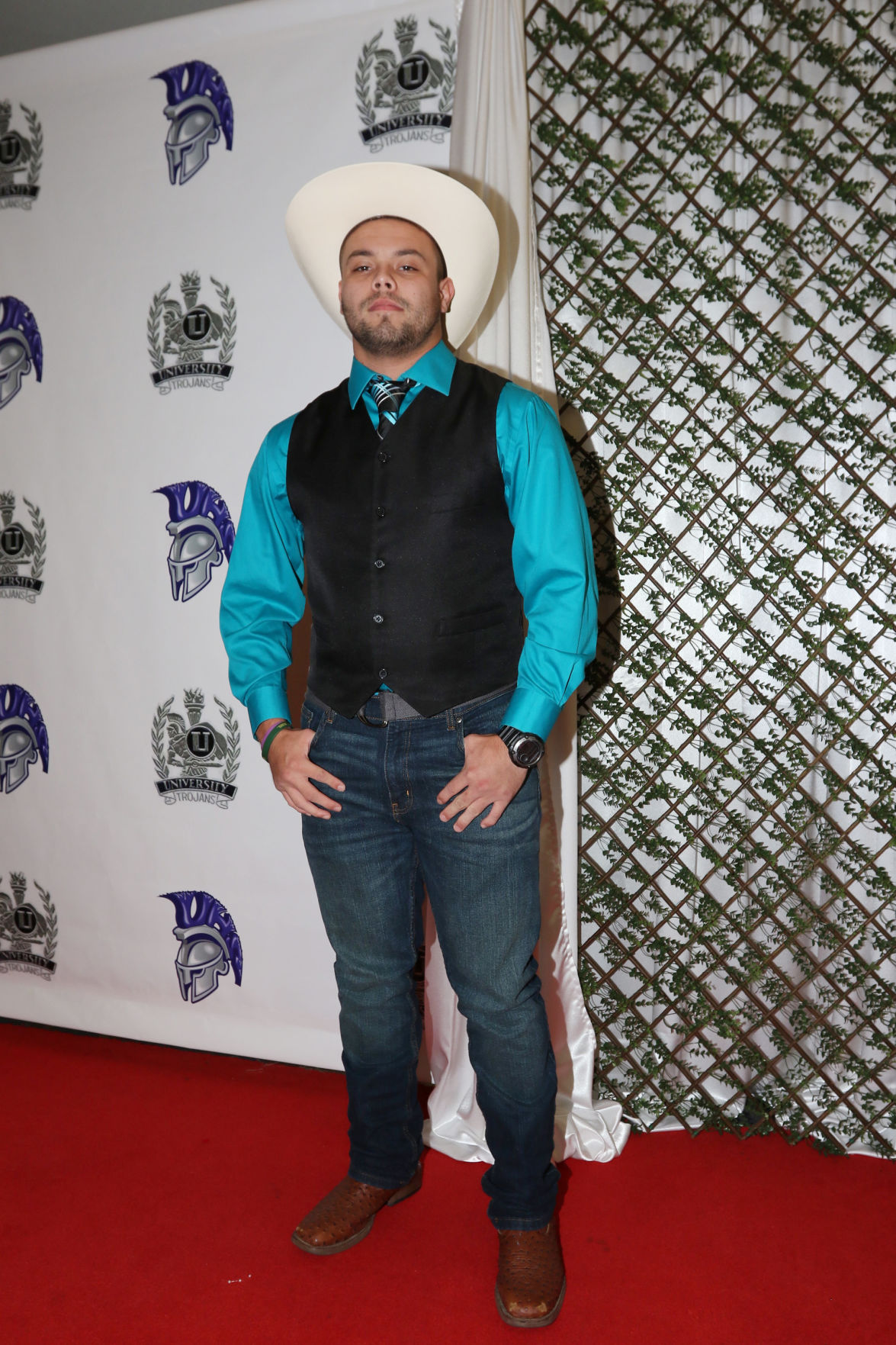 University-Red Carpet-0039.JPG