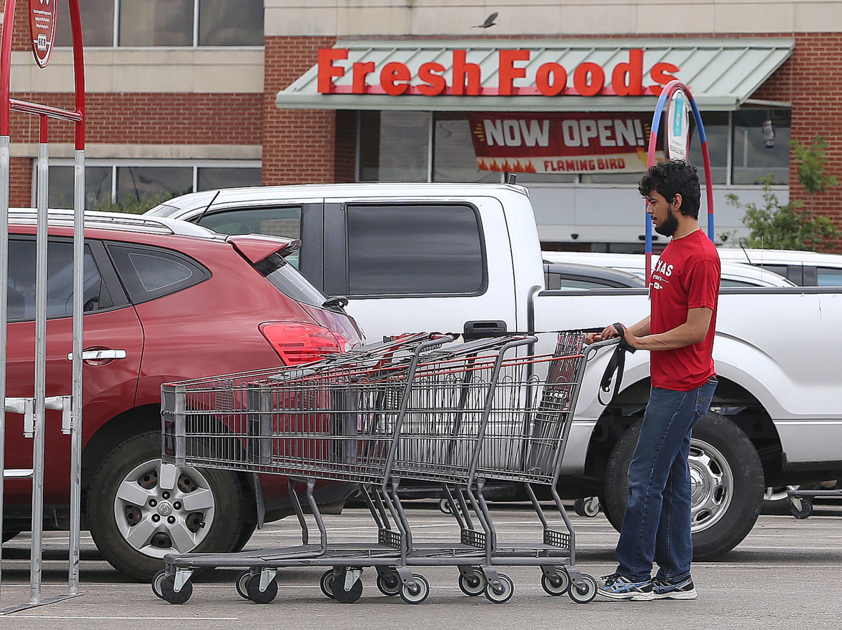 H-E-B Makes Pay Increase Permanent | Business News | Wacotrib.com