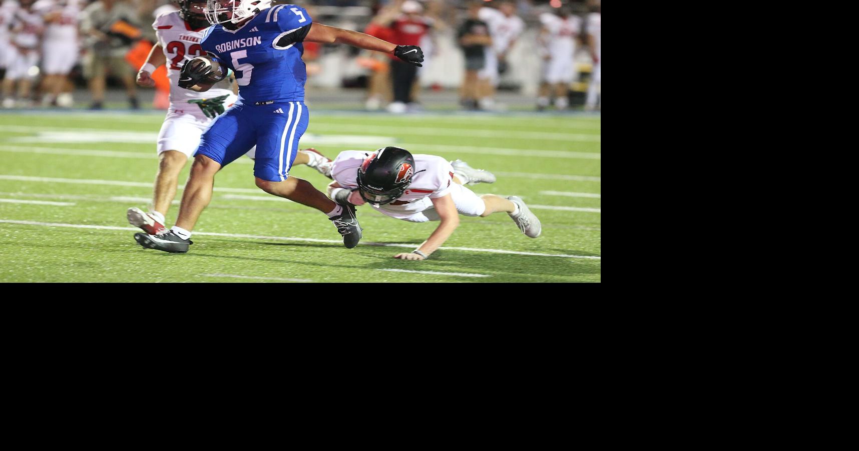 Moreno's 4 scores, Rockets' second-half D propel Robinson past stout ...